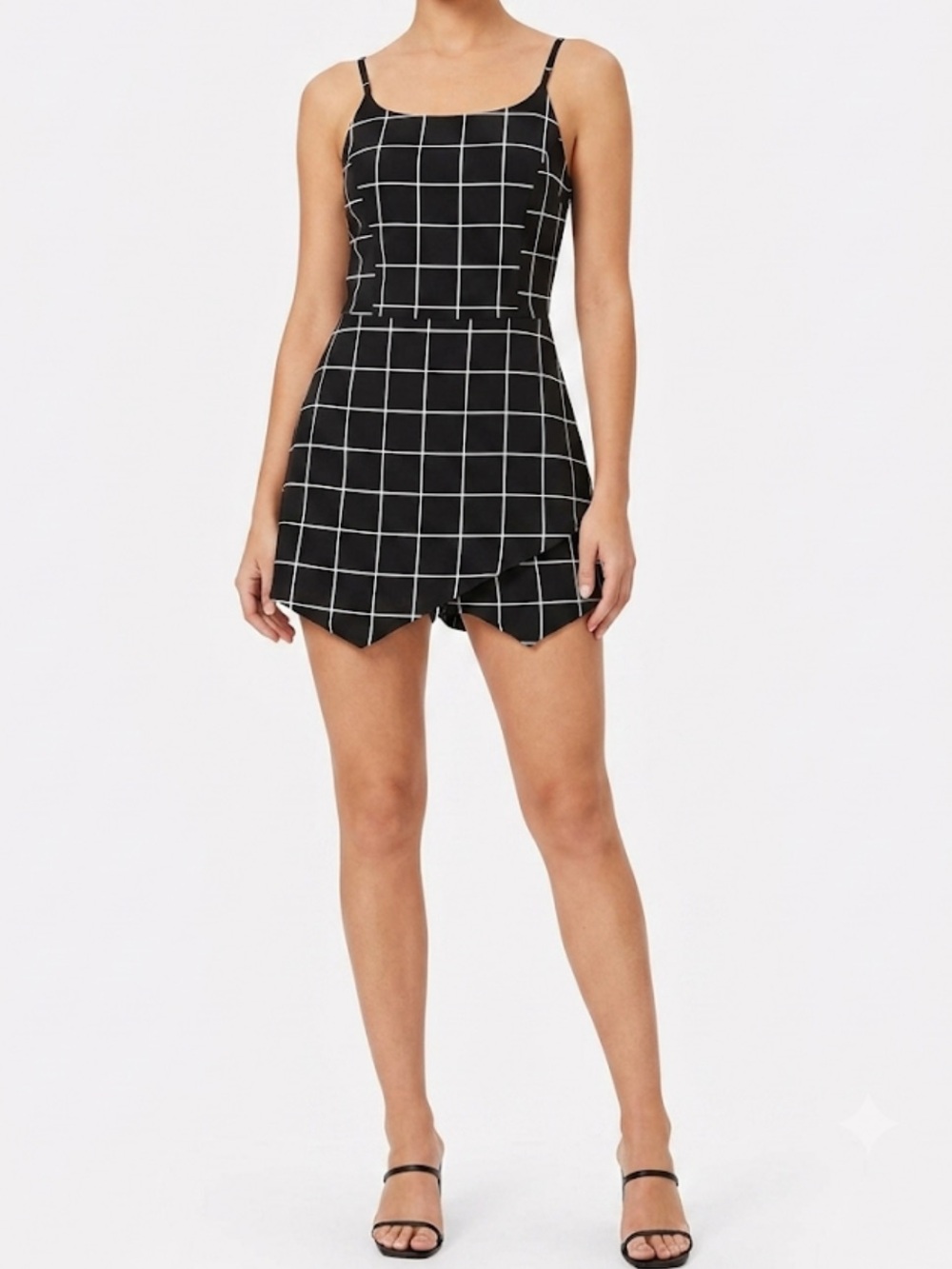 BLUE BLUSH Black Grid Print Cami Skort Romper Tie Back Jumpsuit Size Large NWT